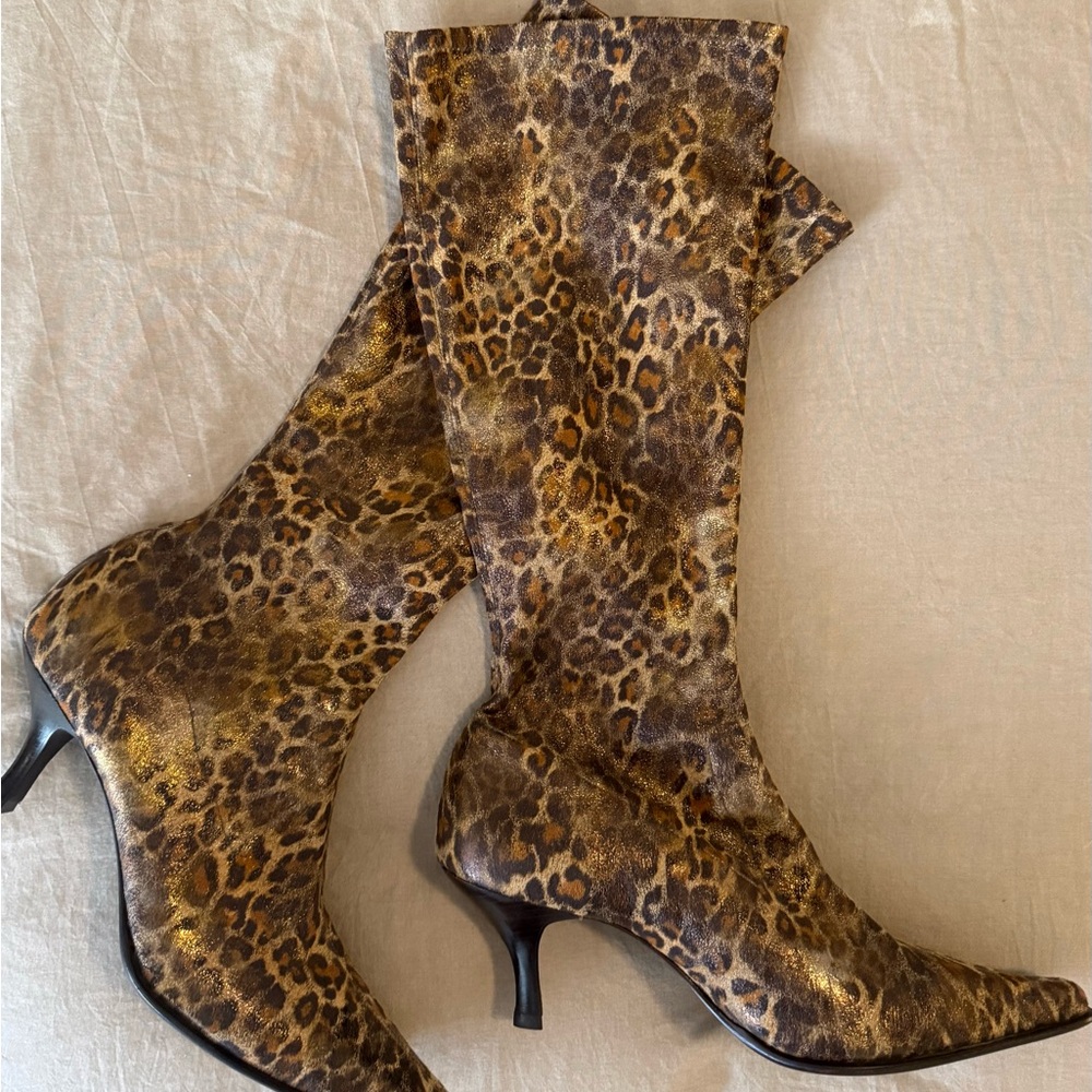 Donald J Pliner Leopard Print Women's Kitten Heel Boots